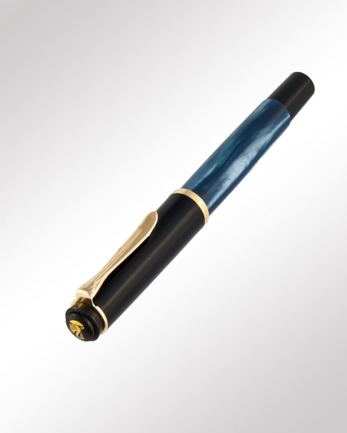 Pelikan Tintenroller R200 blau marmoriert geschlossen