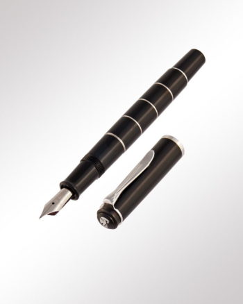 Pelikan Kolbenfüller M215 Ringe schwarz