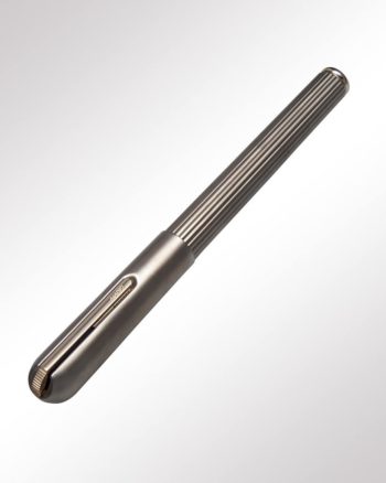 Lamy Füller Persona titanium (geschlossen)