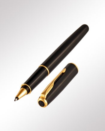 Parker Tintenroller Sonnet schwarz geöffnet